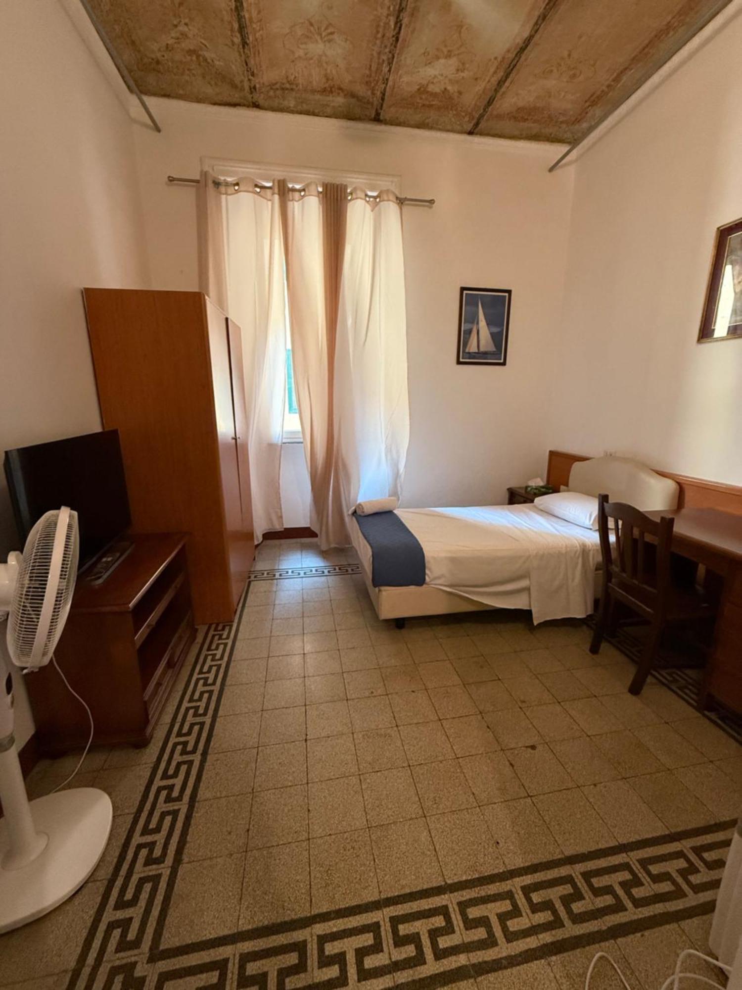 Hostel Emanuela *